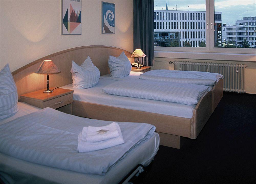 كيل Hotel Am Schwedenkai المظهر الخارجي الصورة